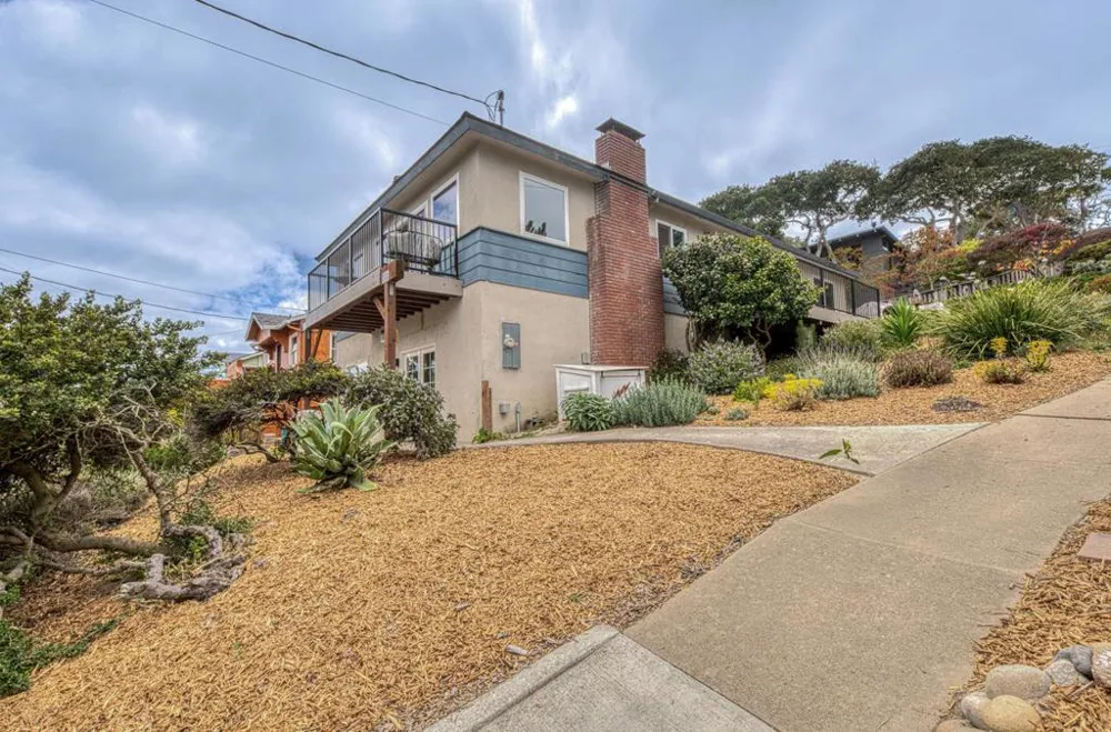 1321 Hoffman Avenue Monterey, CA 93940