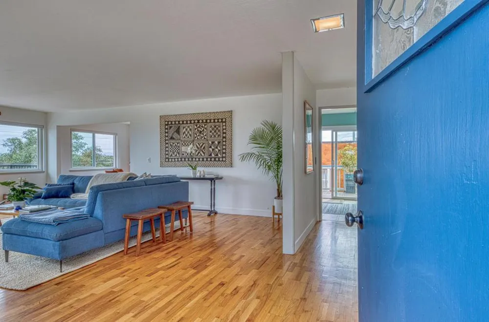 1321 Hoffman Avenue Monterey, CA 93940