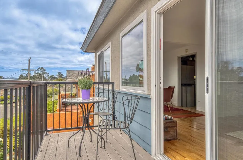 1321 Hoffman Avenue Monterey, CA 93940