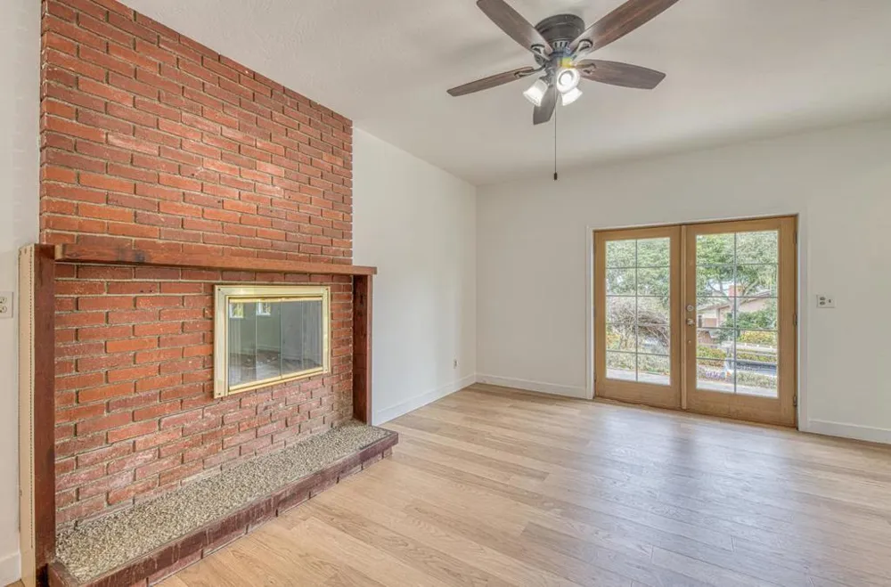 1321 Hoffman Avenue Monterey, CA 93940