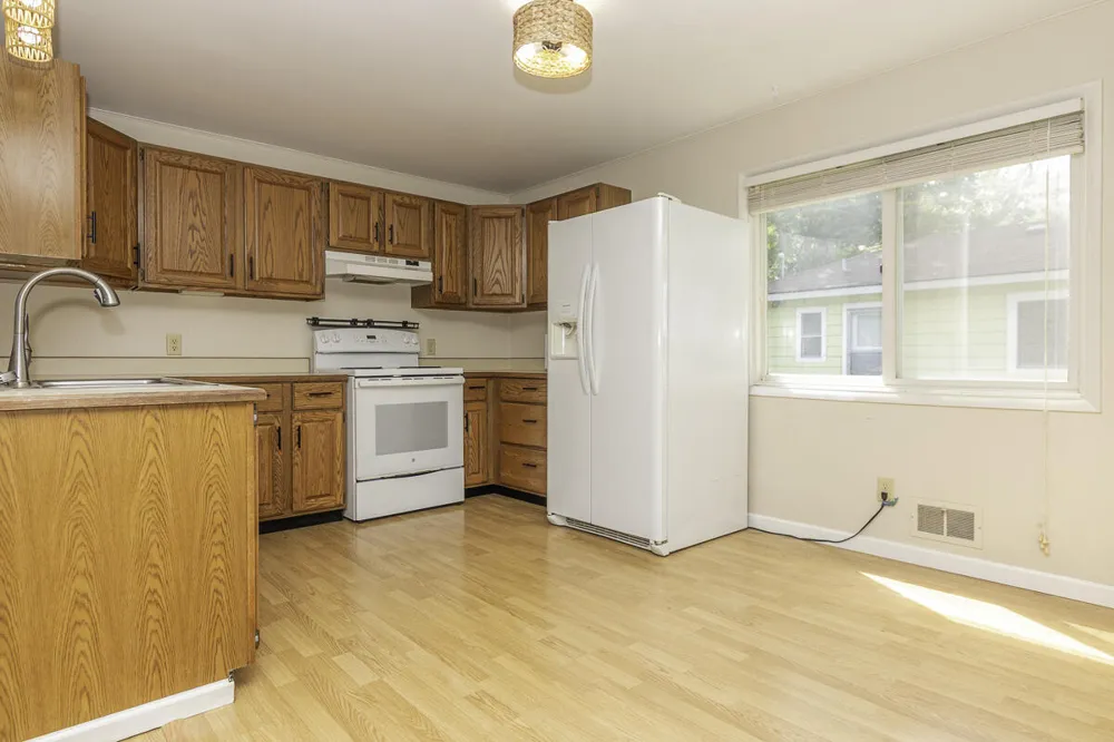 124 Peterson Drive Gobles, MI 49055