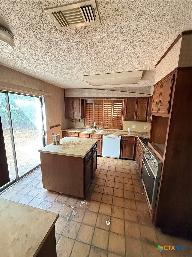 4009 Chisholm Trail Temple, TX 76504