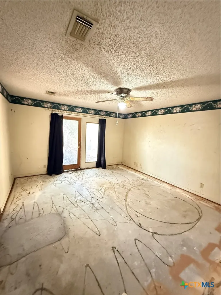 4009 Chisholm Trail Temple, TX 76504
