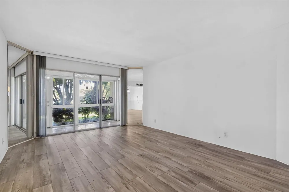 3524 Via Poinciana #Apt 104 Lake Worth, FL 33467