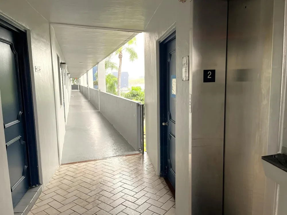 7837 Golf Circle Drive #206 Margate, FL 33063