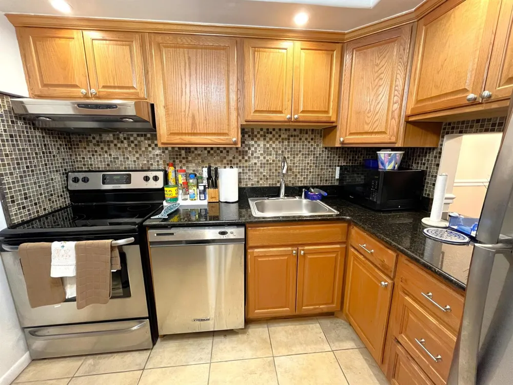 7837 Golf Circle Drive #206 Margate, FL 33063