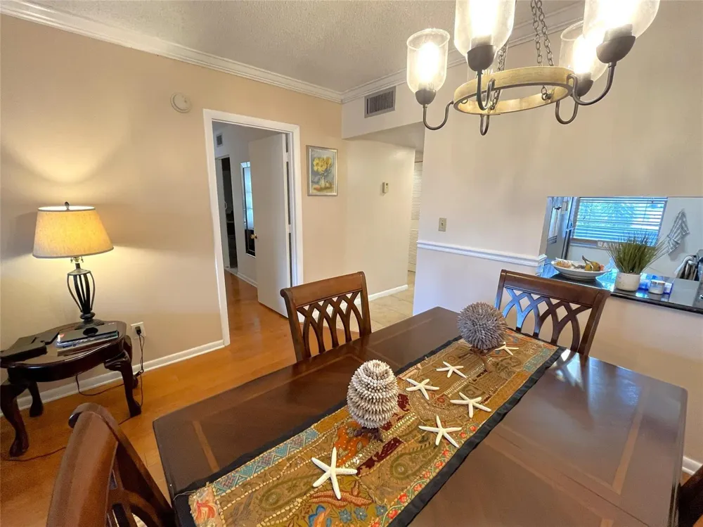 7837 Golf Circle Drive #206 Margate, FL 33063