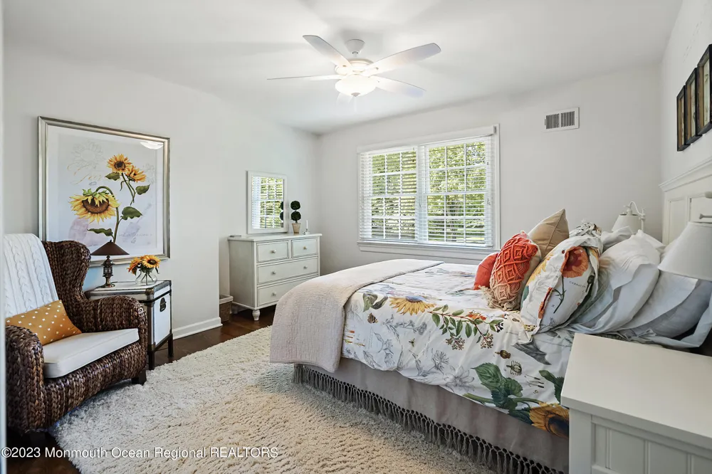 5 Pirates Cove Road Little Silver, NJ 07739