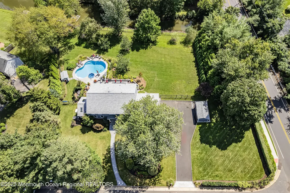 5 Pirates Cove Road Little Silver, NJ 07739