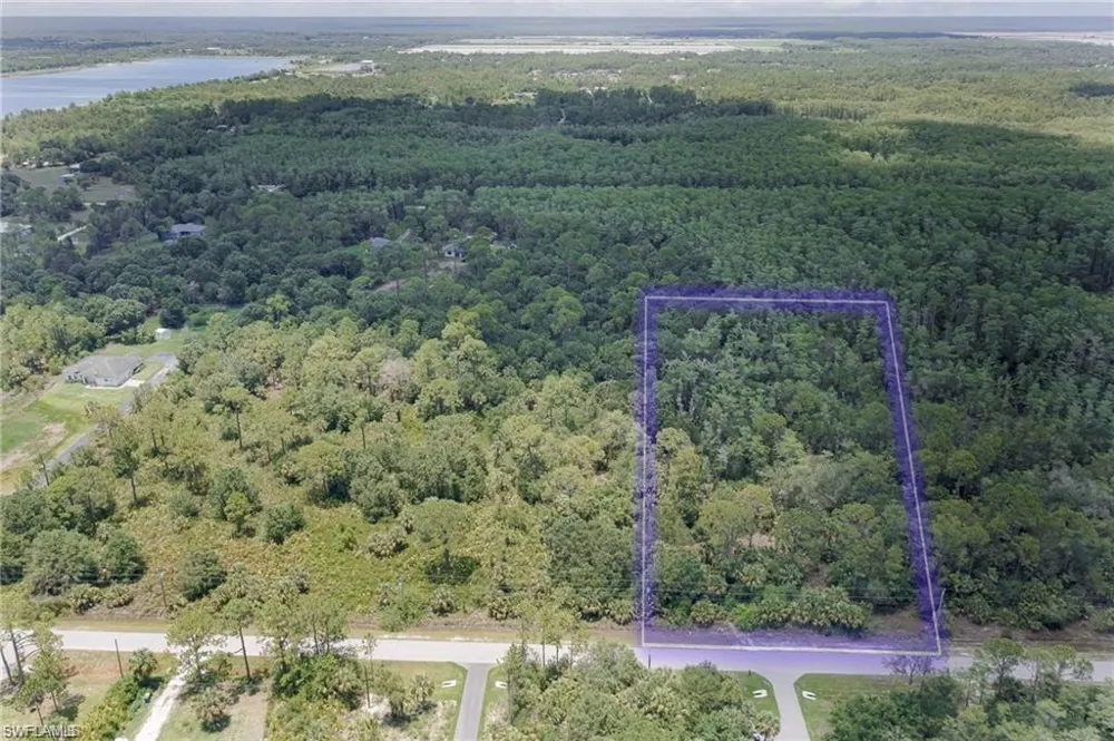 62ND AVENUE NE Naples, FL 34120