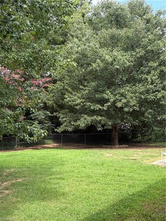 226 Hill Drive Lexington, NC 27295