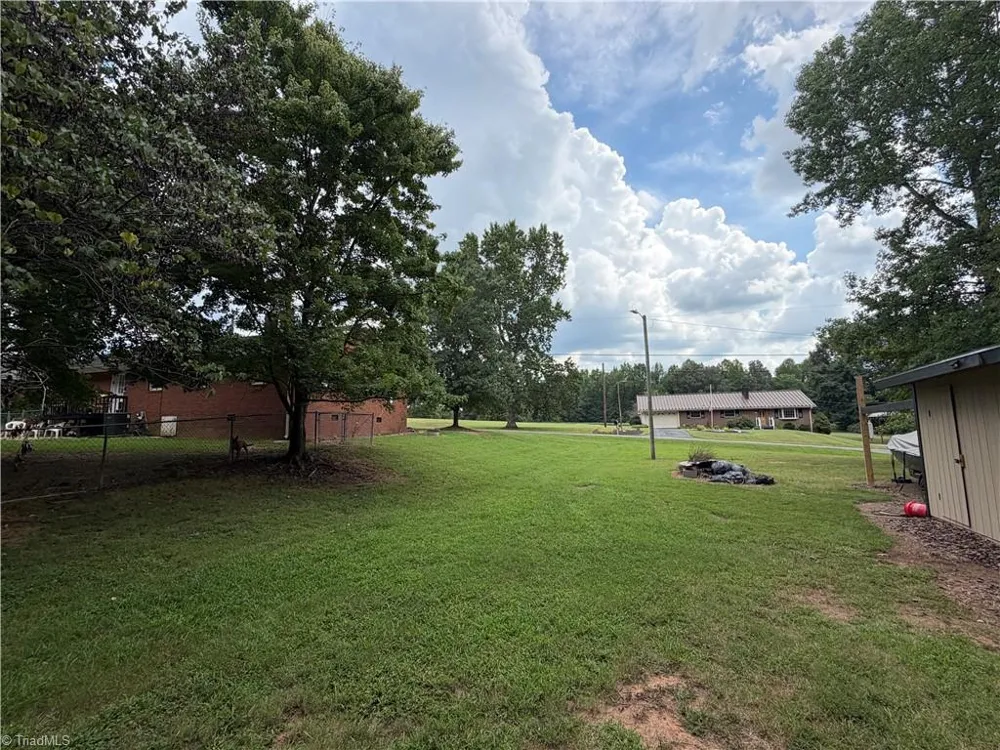 226 Hill Drive Lexington, NC 27295