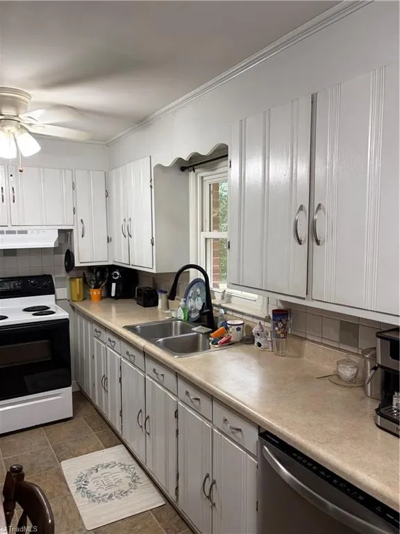 226 Hill Drive Lexington, NC 27295