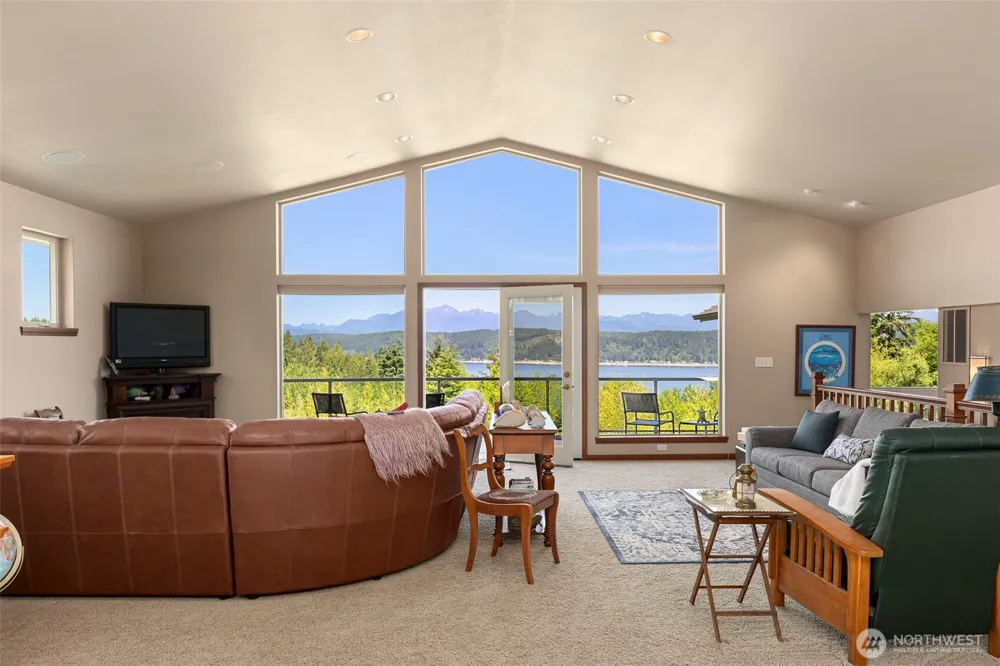 180 E Happy Hollow Lane Belfair, WA 98528