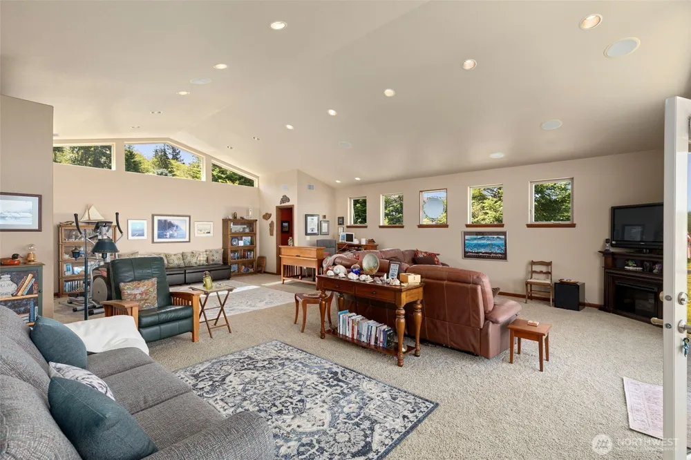 180 E Happy Hollow Lane Belfair, WA 98528