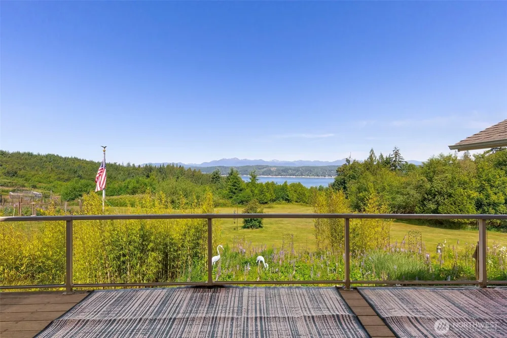 180 E Happy Hollow Lane Belfair, WA 98528