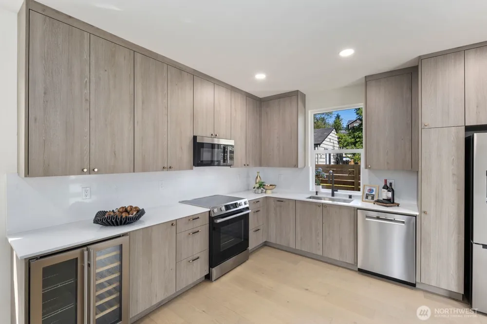 311 NW 92nd Street Seattle, WA 98117