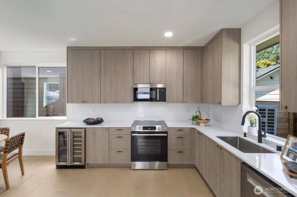 311 NW 92nd Street Seattle, WA 98117