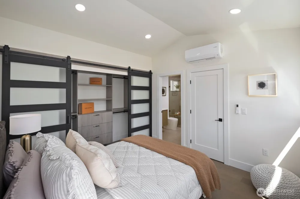 311 NW 92nd Street Seattle, WA 98117