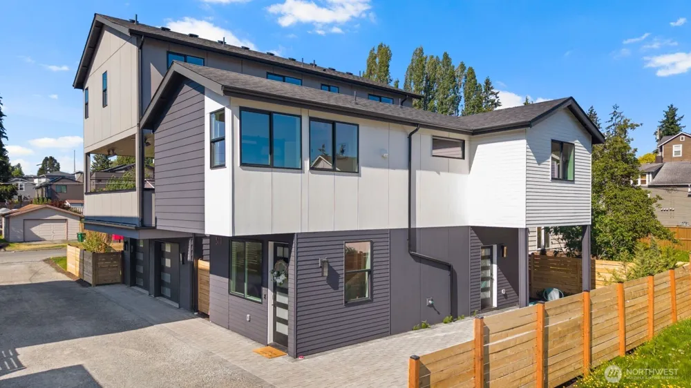 311 NW 92nd Street Seattle, WA 98117