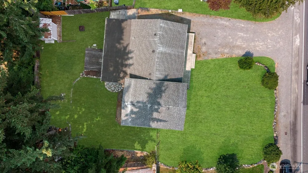 12808 Military Road E Puyallup, WA 98374