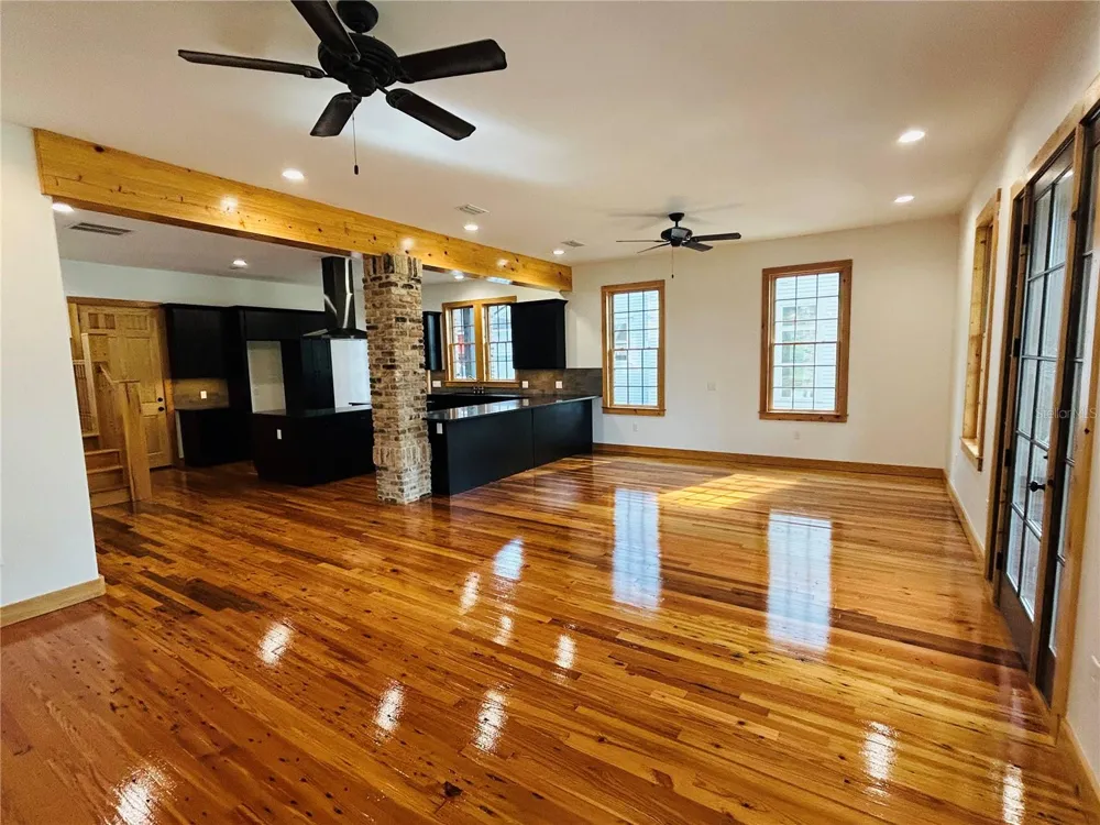 294 NW 12TH AVENUE Gainesville, FL 32601