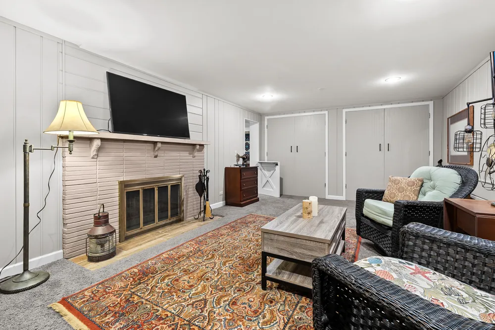 2411 Waite Avenue Kalamazoo City, MI 49008