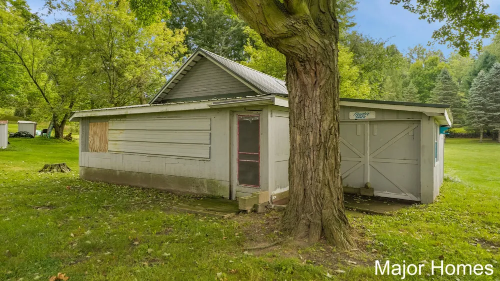417 W Main Street Stanton City, MI 48888