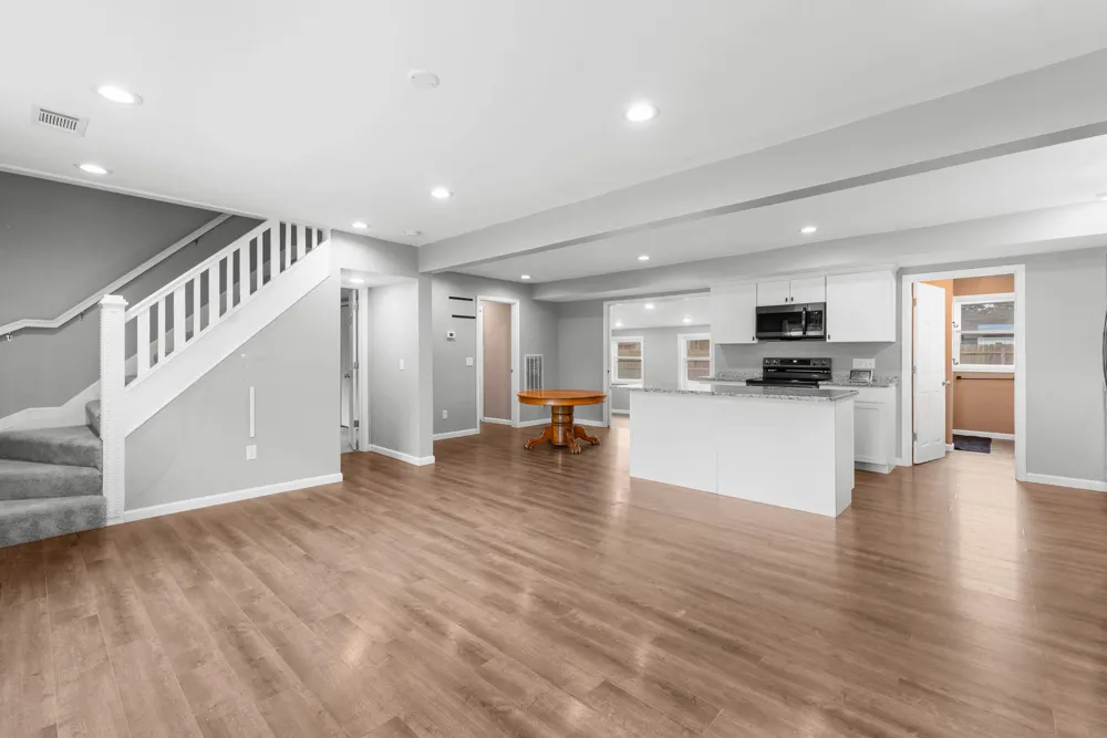 145 Falcon Road Blackman Charter Township, MI 49202