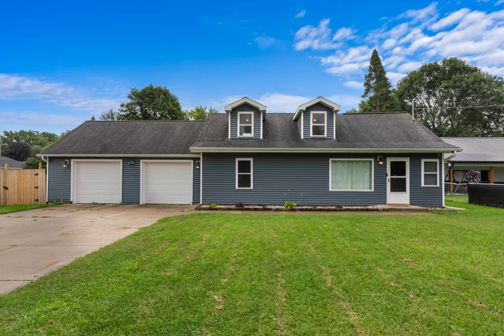 145 Falcon Road Blackman Charter Township, MI 49202
