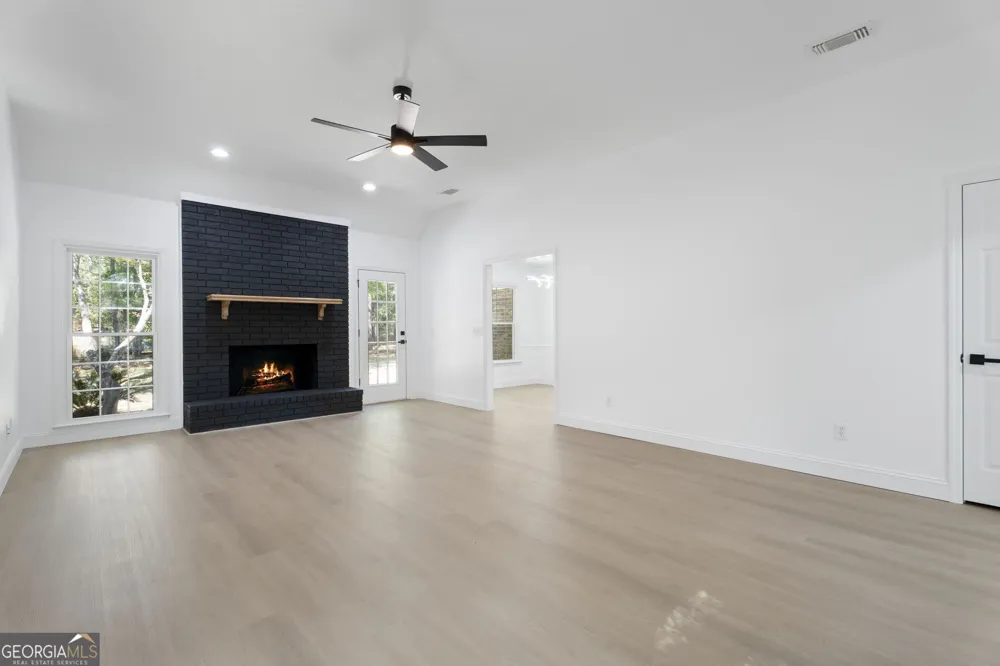 205 Mossberg CIR Statesboro, GA 30461
