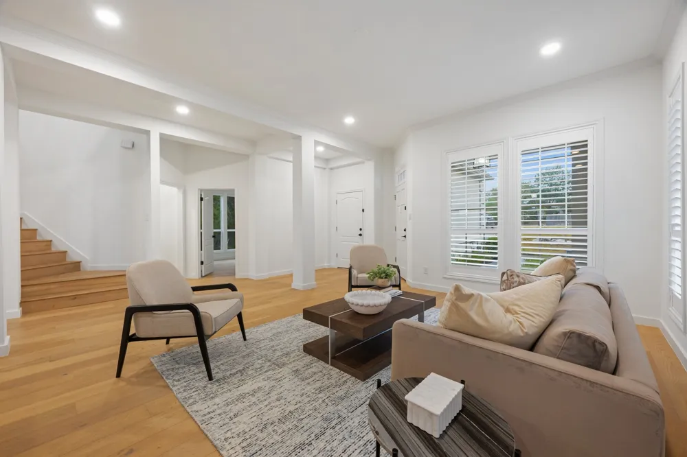 5000 Valburn Court Austin, TX 78731