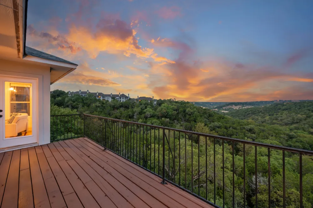 5000 Valburn Court Austin, TX 78731