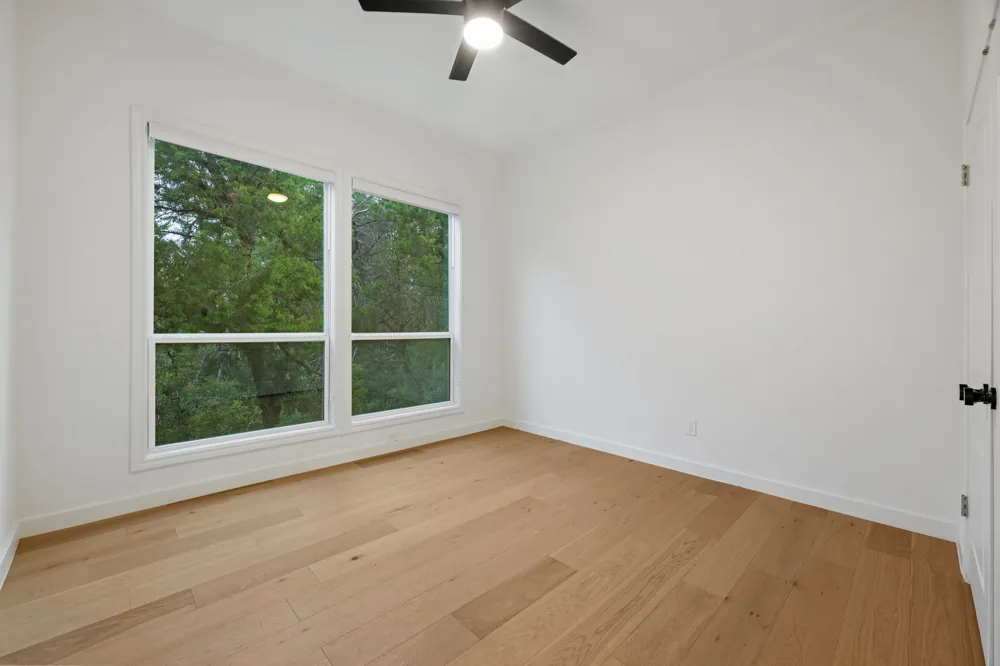 5000 Valburn Court Austin, TX 78731