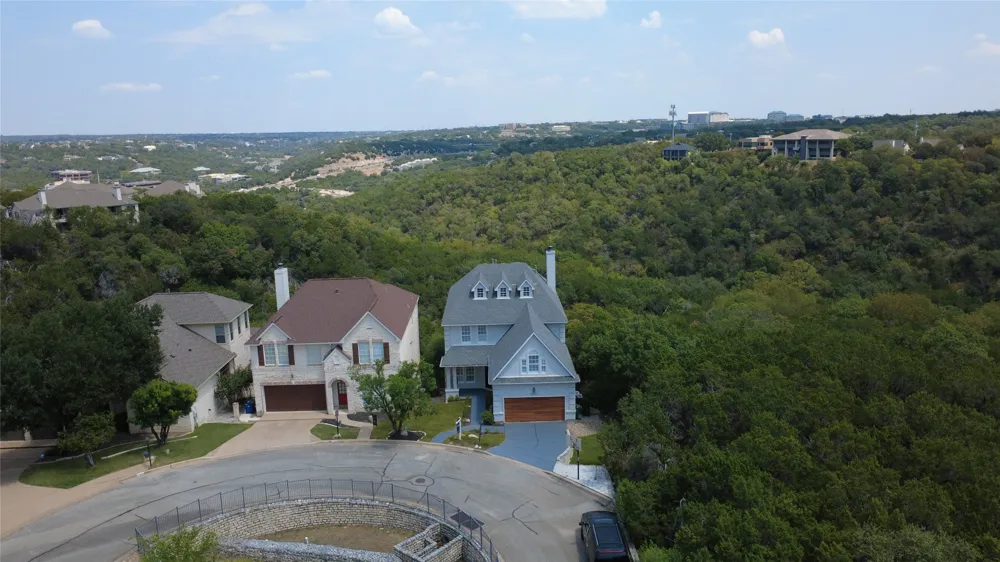 5000 Valburn Court Austin, TX 78731