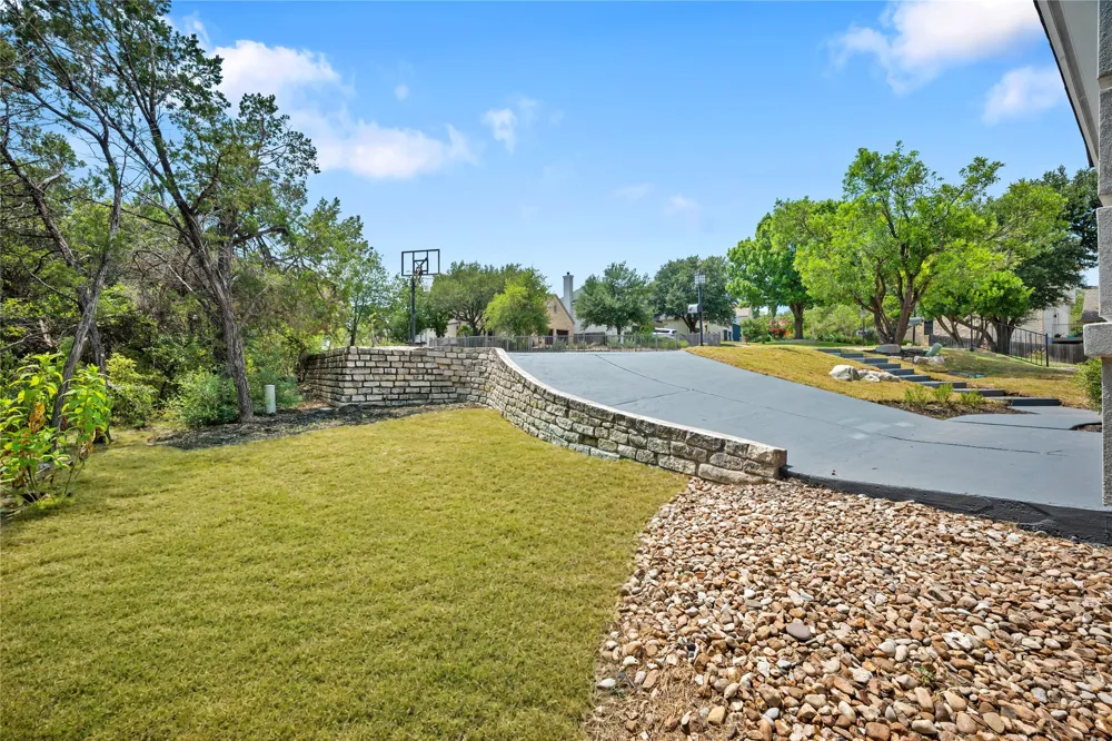 5000 Valburn Court Austin, TX 78731