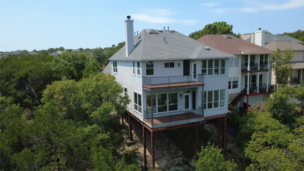 5000 Valburn Court Austin, TX 78731