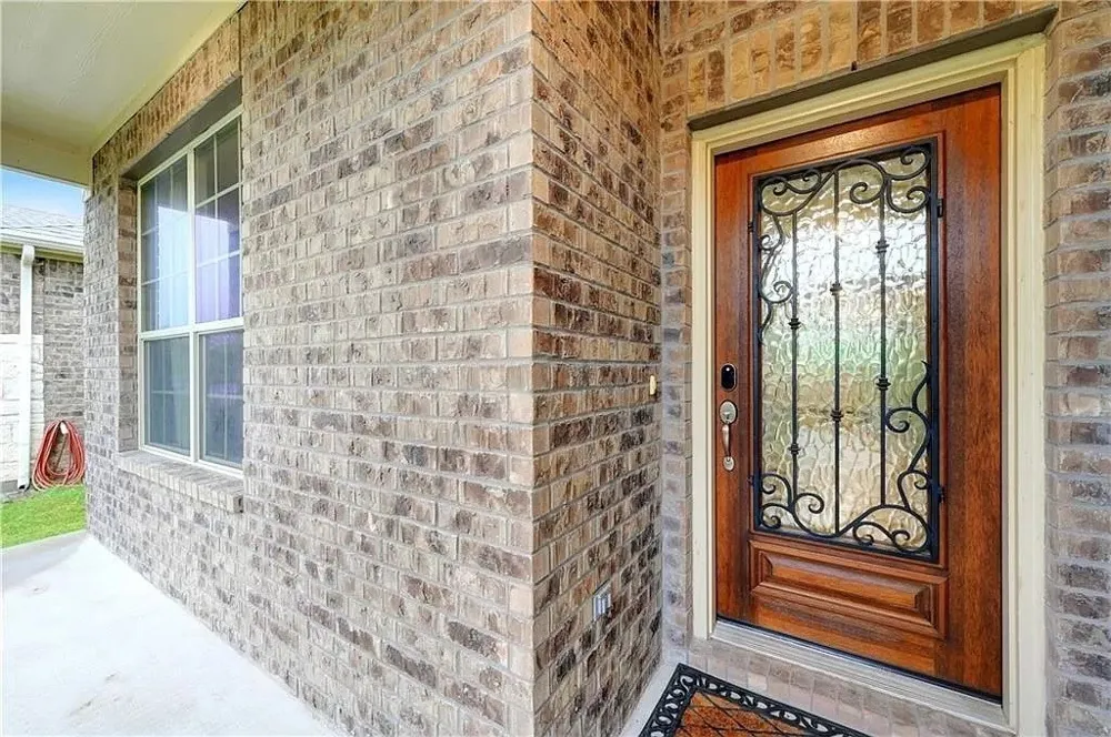 2112 Edson Court Leander, TX 78641