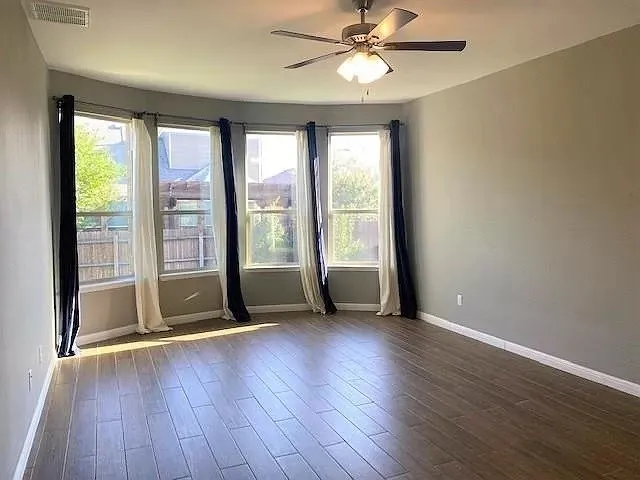 2112 Edson Court Leander, TX 78641