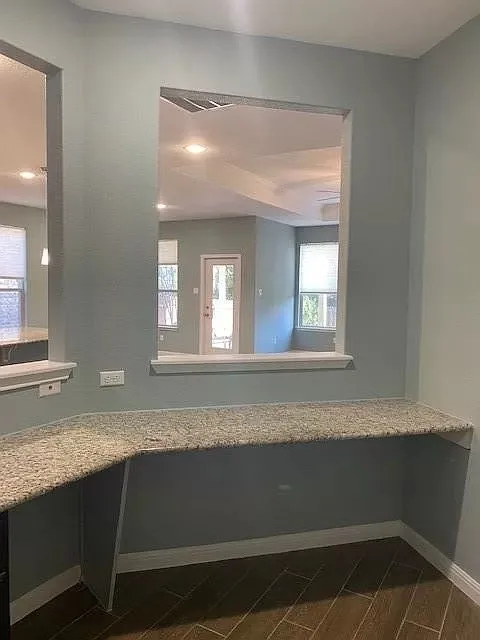 2112 Edson Court Leander, TX 78641