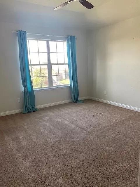 2112 Edson Court Leander, TX 78641