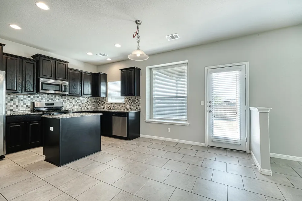 100 Northern Flicker Street Kyle, TX 78640