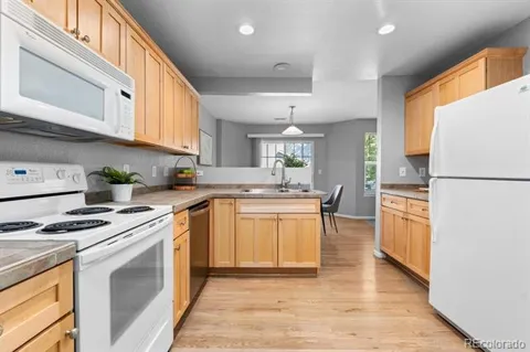 8019 S Kittredge Court