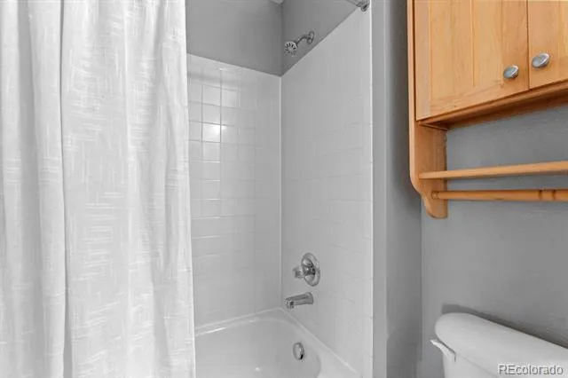 8019 S Kittredge Court Englewood, CO 80112