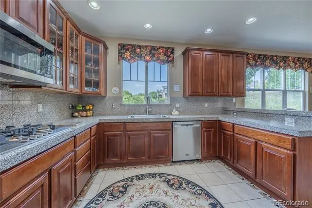 7116 S Flat Rock Court Aurora, CO 80016
