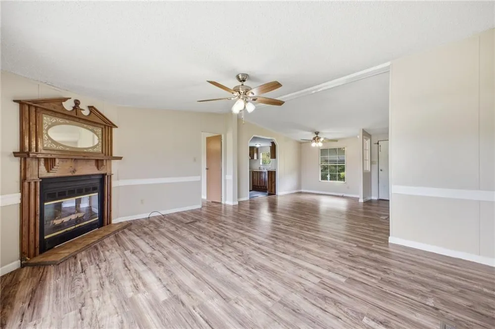 790 B Melson Road SW Cave Spring, GA 30124