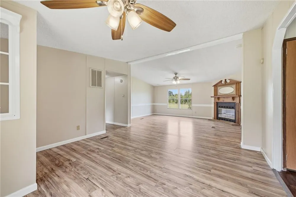 790 B Melson Road SW Cave Spring, GA 30124