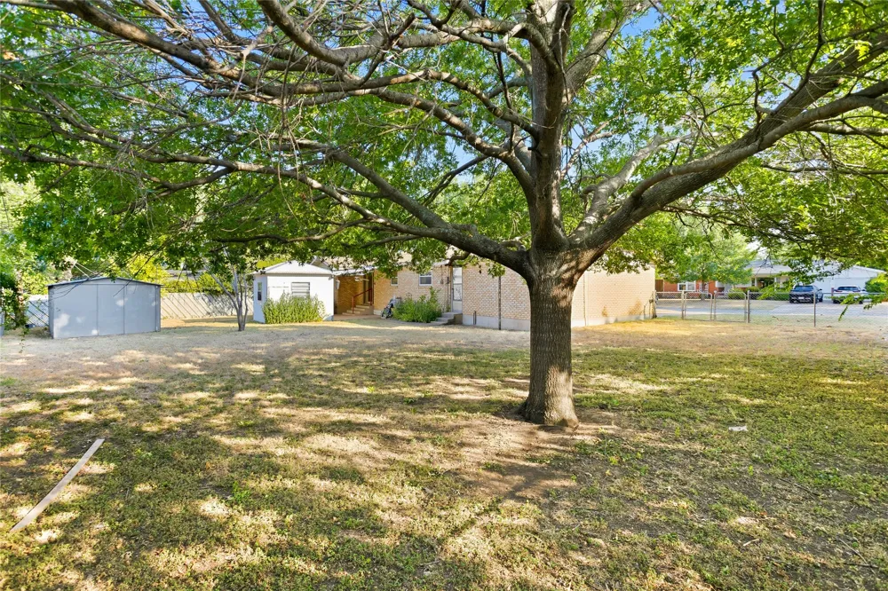 6725 Cylinda Sue Circle North Richland Hills, TX 76180