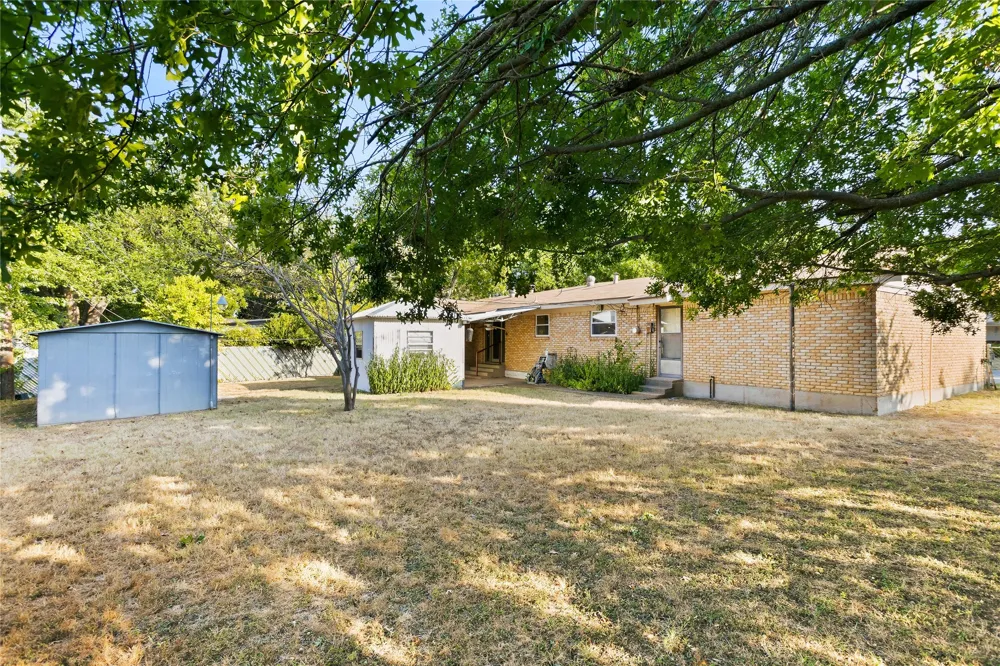6725 Cylinda Sue Circle North Richland Hills, TX 76180