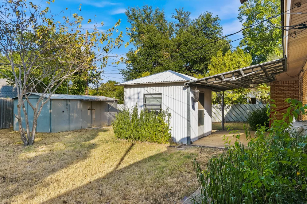 6725 Cylinda Sue Circle North Richland Hills, TX 76180